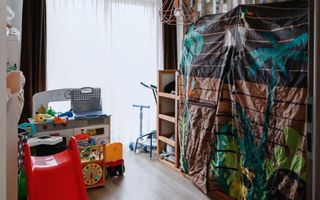 Apartament 3 camere elegant spațios și luminos în cartierul Urban Coresi - Poză 17