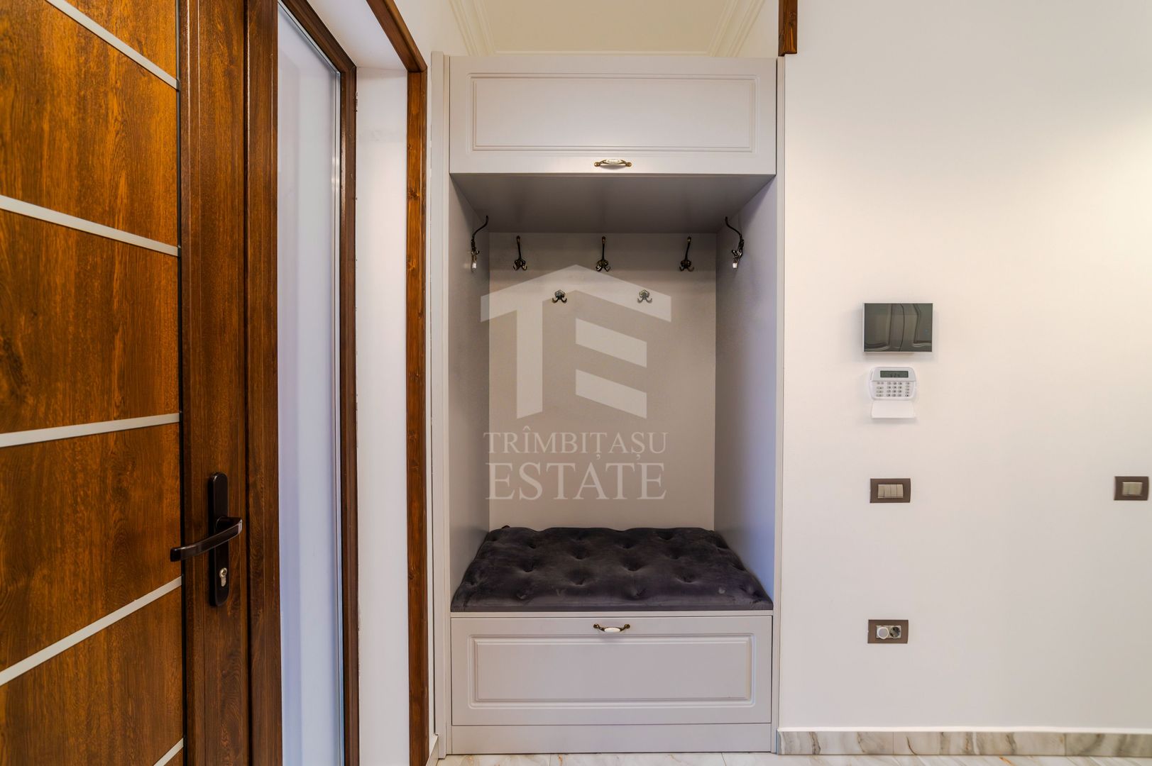 Casa pe parter premium cu piscina in Chisoda independenta energetic - Poză 35