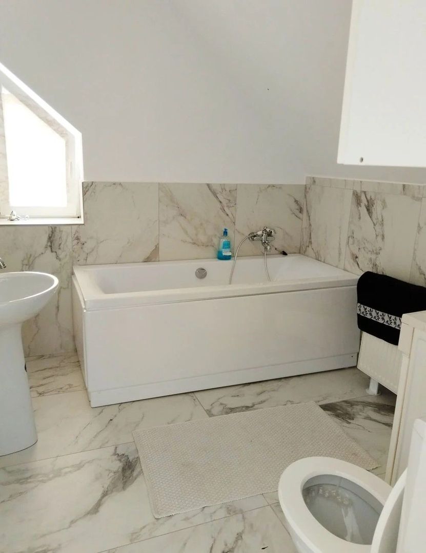 Apartament cu doua camere de vanzare - Poză 4