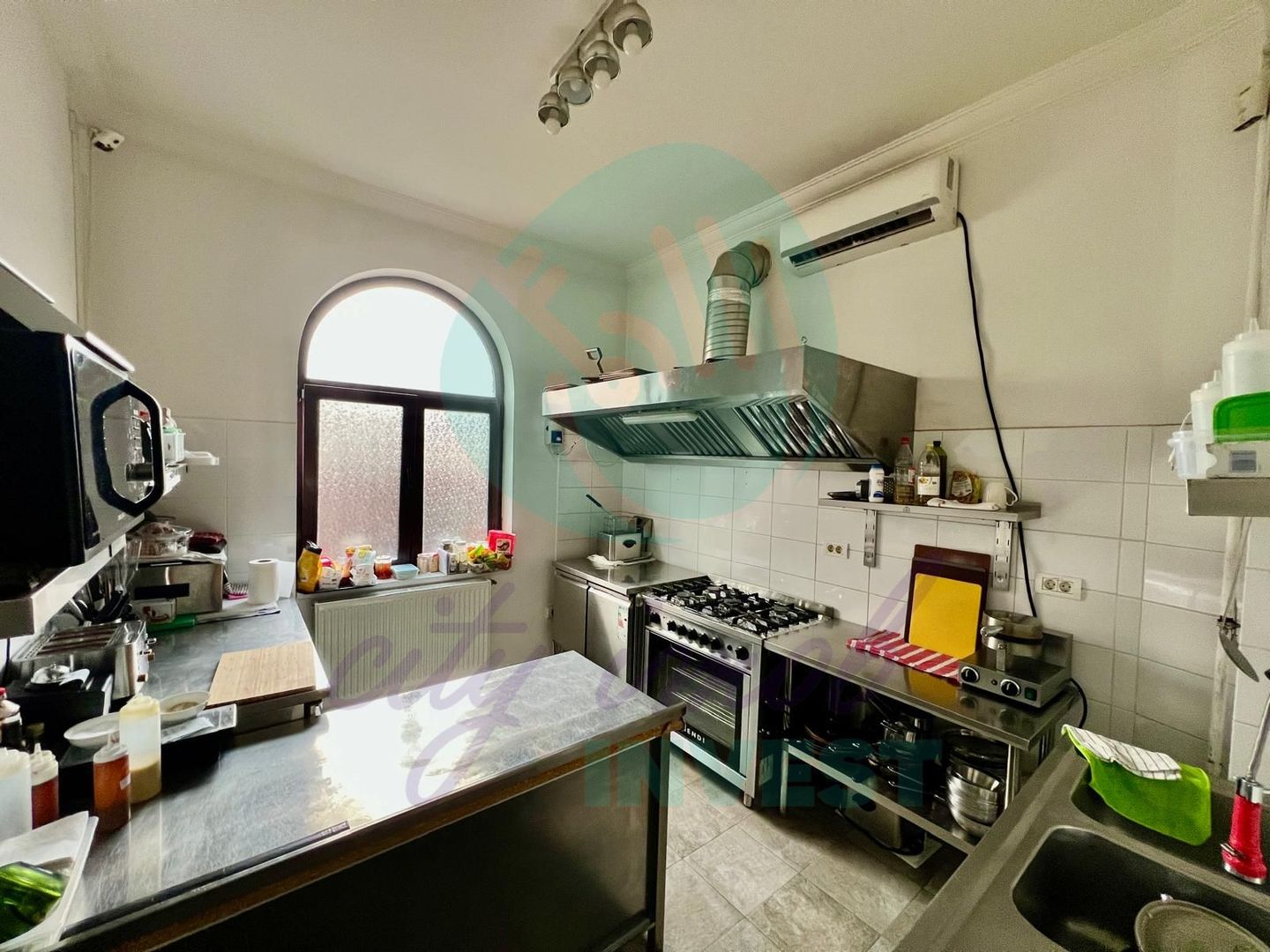 Afacere la cheie – Bistro & Airbnb | Vilă consolidată Parcul Carol & Tineretului - Poză 7