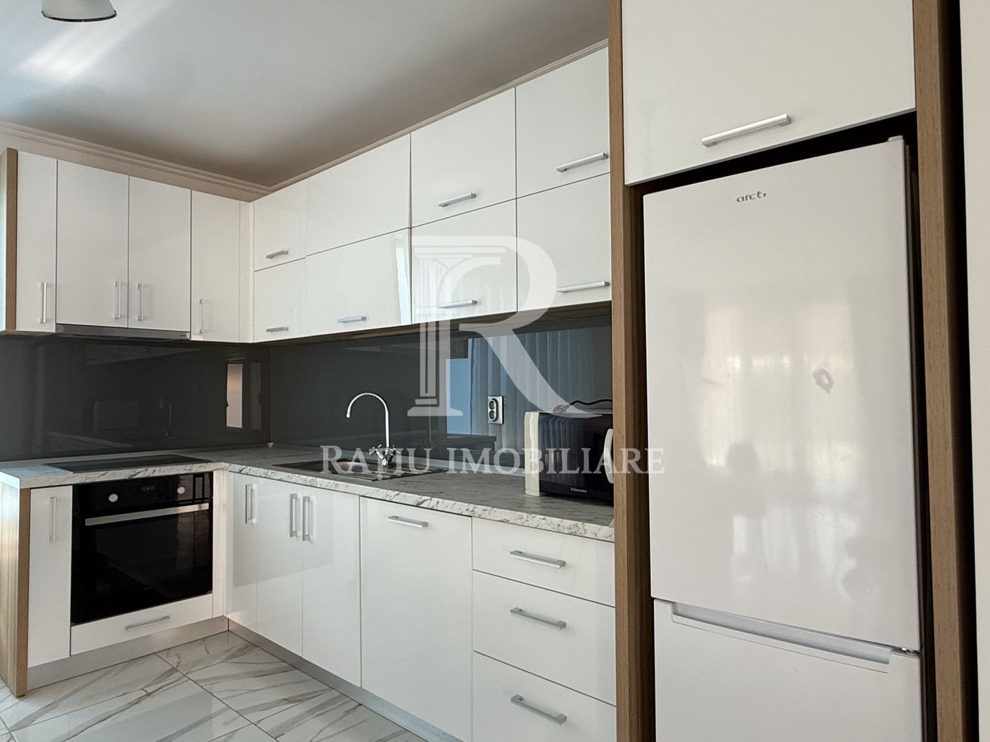 Casă modernă de vânzare | Parter | Mobilată și utilată | Sântandrei - Poză 3