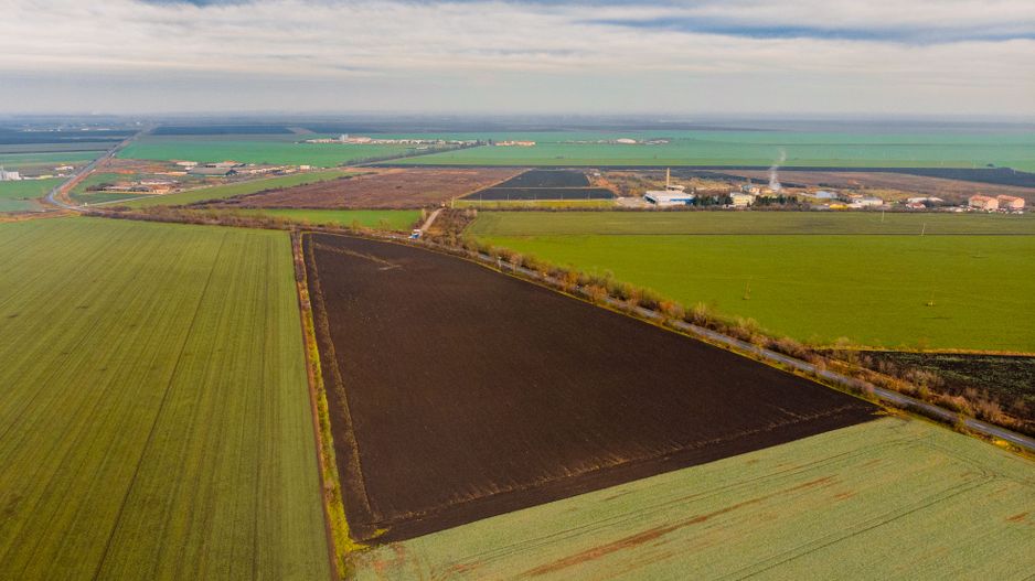 Teren la sosea cu 420 m front stradal - Poză 6