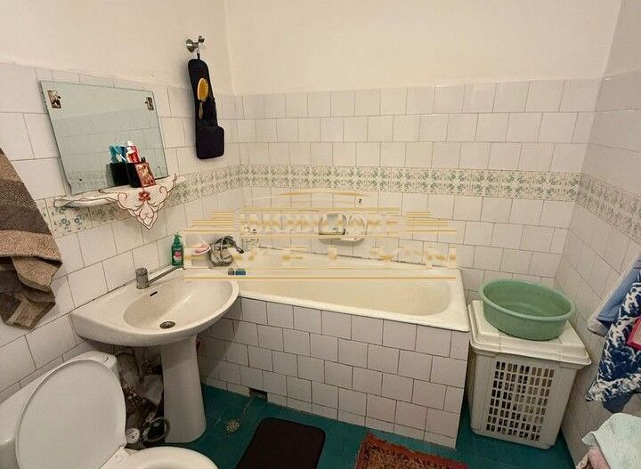 De vânzare apartament 2 camere, etaj 1, zona Bucovina (Ovisim) - Poză 5