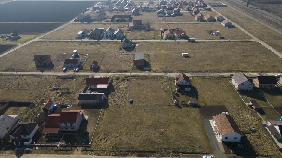 Loc de casa 500 mp în Curtici - Poză 12