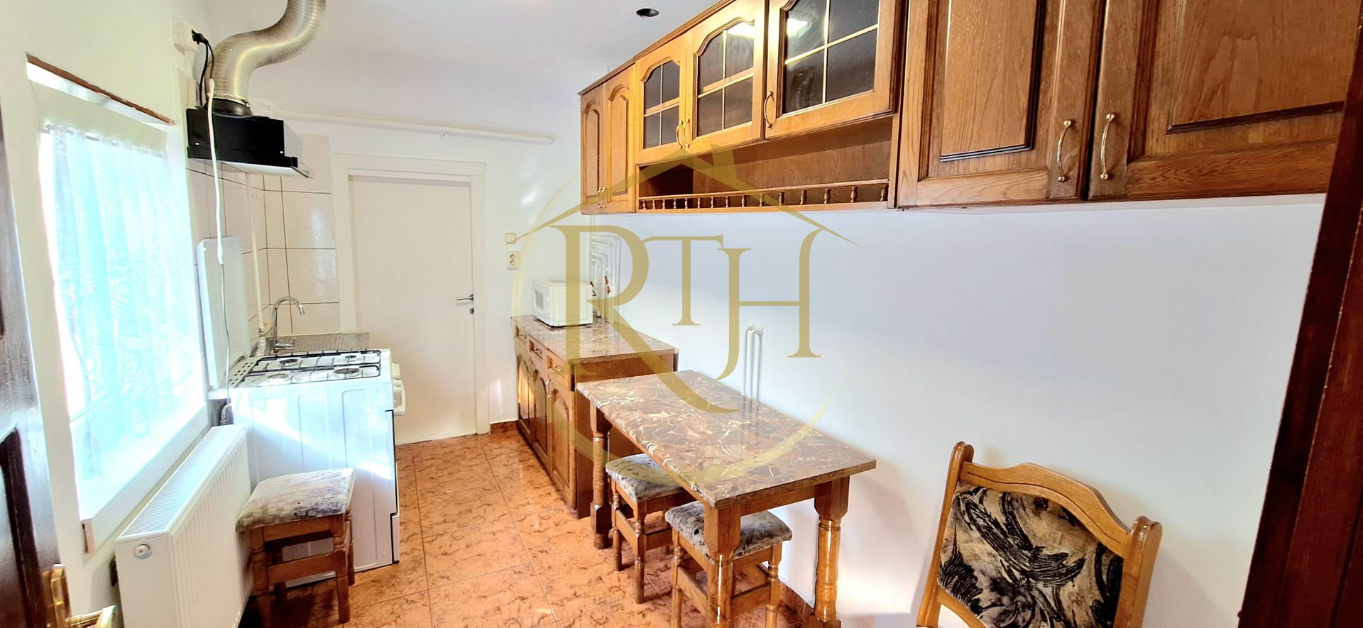 Oferim spre inchiriere casa spatioasa cu 2 camere, Zona Soarelui,cartier privat - Poză 10