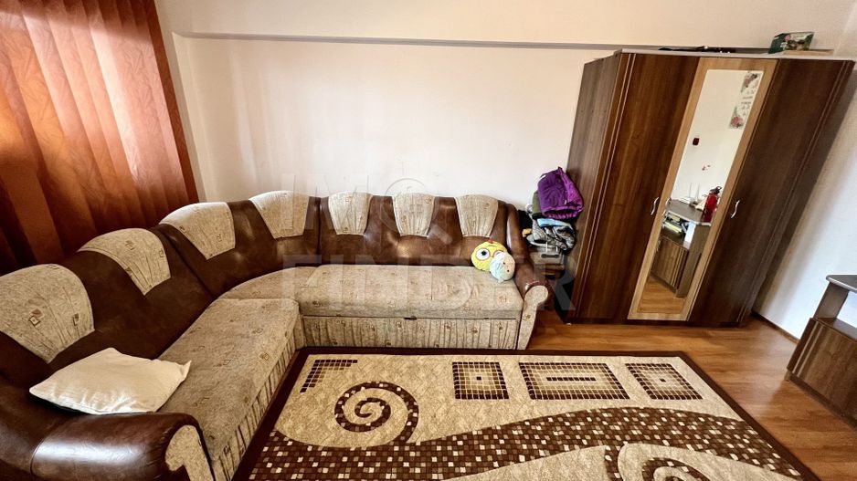 2 camere decomandate etaj2 OMV Marasti - Poză 2