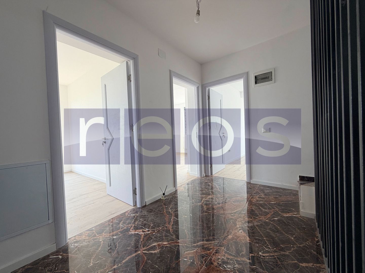VANZARE VILA P+1+M | 170 MP UTILI | 6 CAMERE | BALOTESTI | - Poză 7