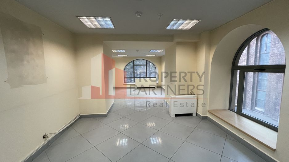 Spatiu comercial / show-room, magazin central - Universitate. - Poză 9