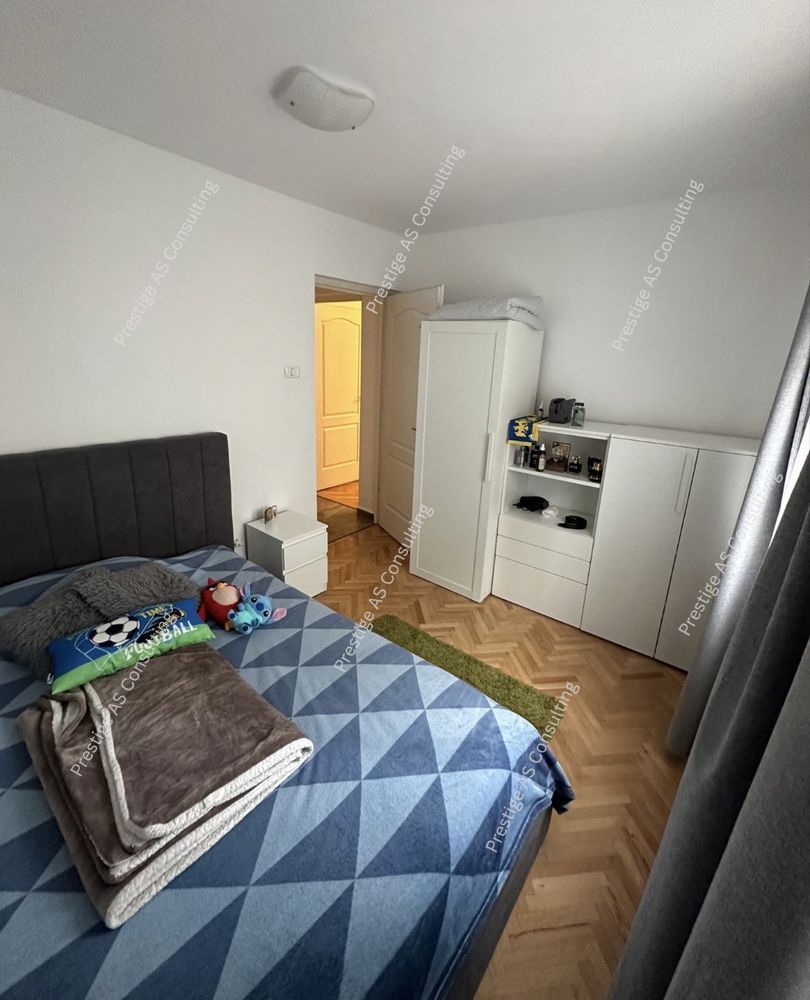 Apartament 3 camere Etaj 2 |  Complexul Studenntesc | Zona Linistita - Poză 4