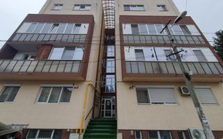 Garsoniera de vanzare zona Eroii Revolutiei - Poză 1