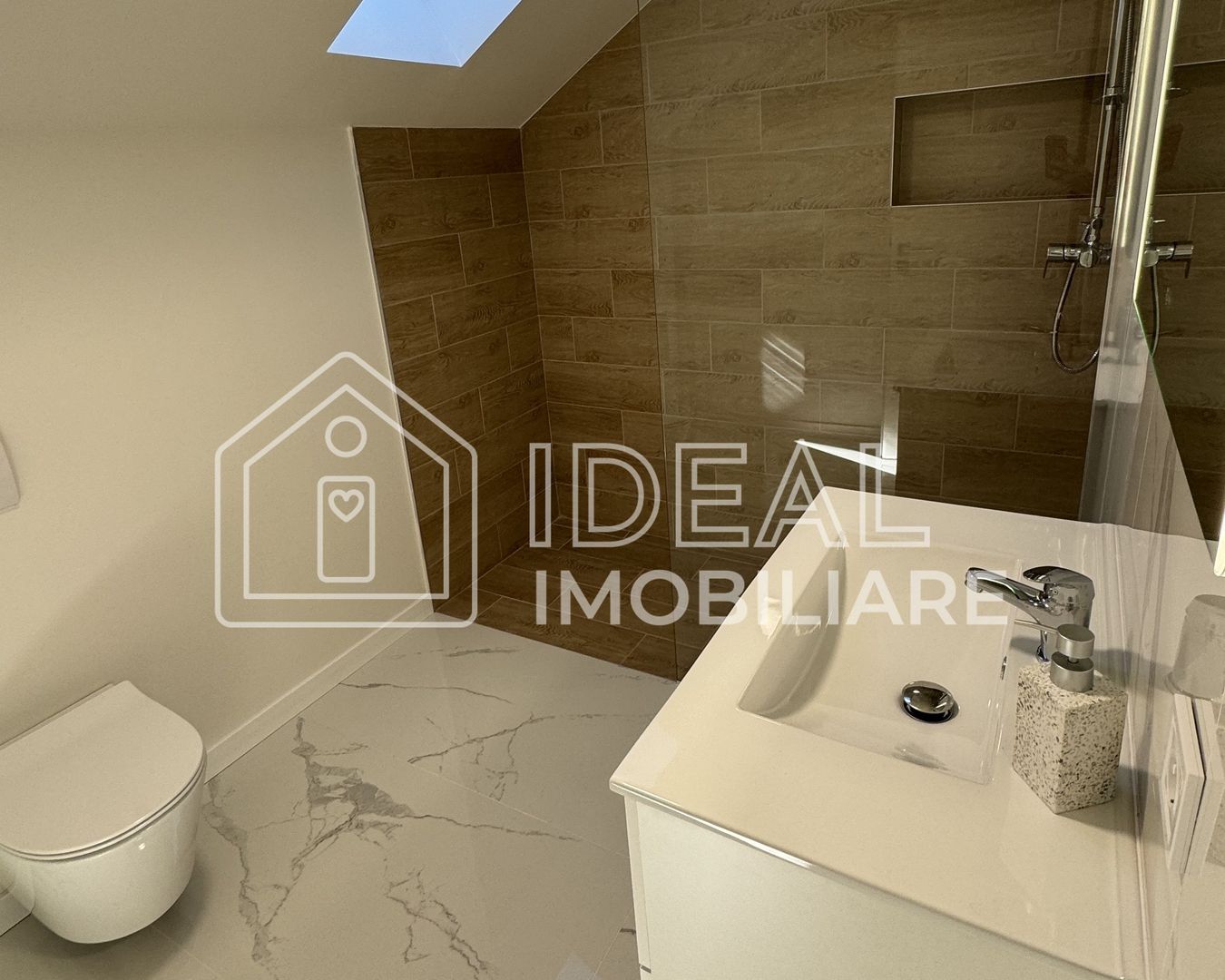 Penthouse cu 4 camere și terasa, in zona Vest - Poză 7