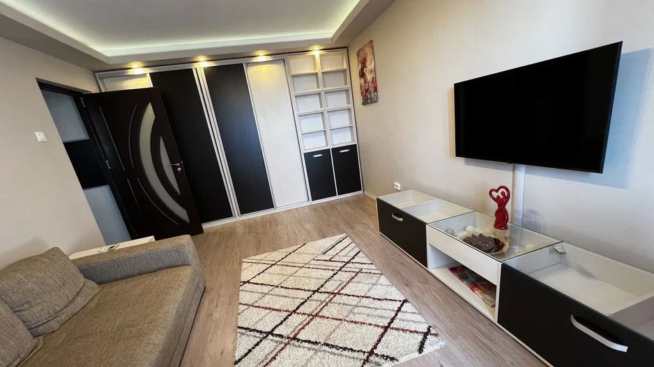 GARSONIERA DECOMANDATA MODERNA BLOC REABILITAT METROU GORJULUI - Poză 2