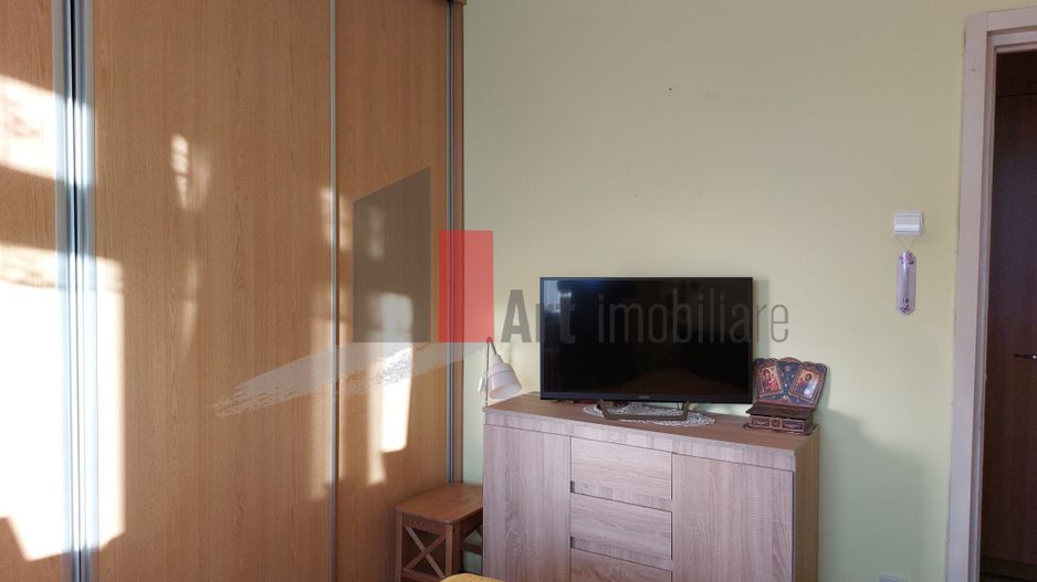 Apartamentul "ETROIT" , intimitate si confort, bloc reabilitat termic - Poză 12