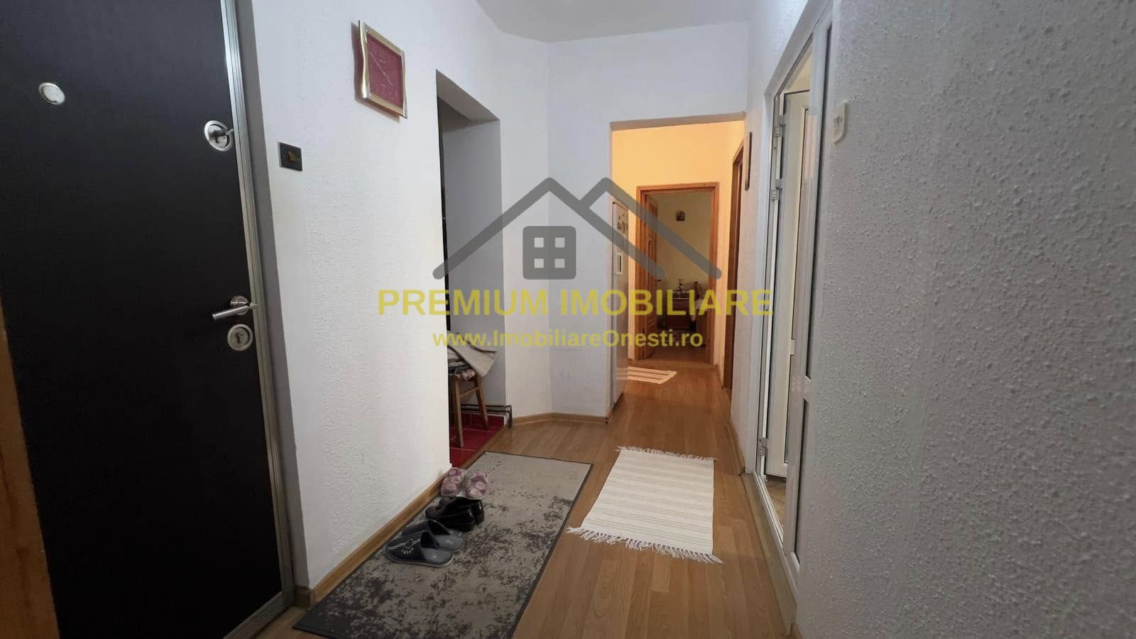 Apartament 3 Camere - Decomandat - Zona de jos - Poză 10