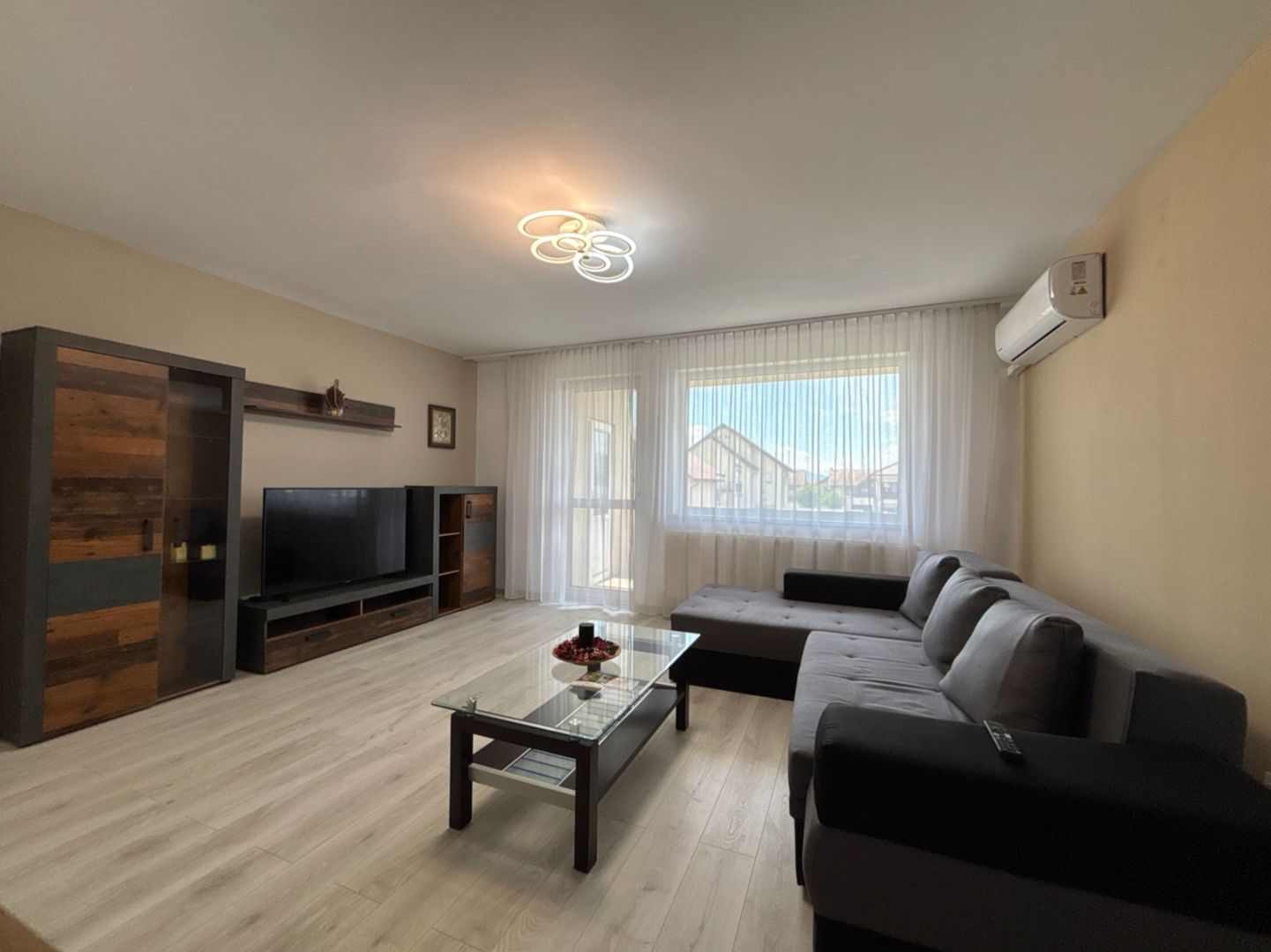 Apartament 3 camere cu BOXA, ETAJ 1 in Selimbar - Poză 5