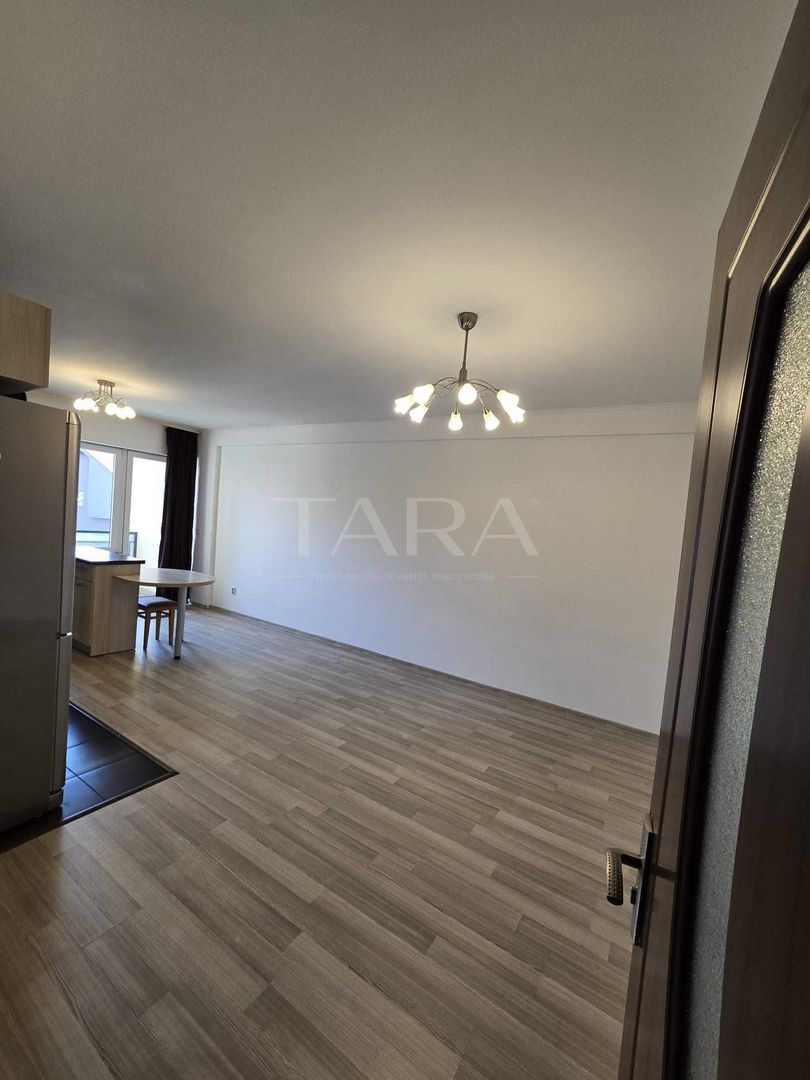 Apartament cu 3 camere, 76 mp, 2 balcoane, zona Baciu. - Poză 3
