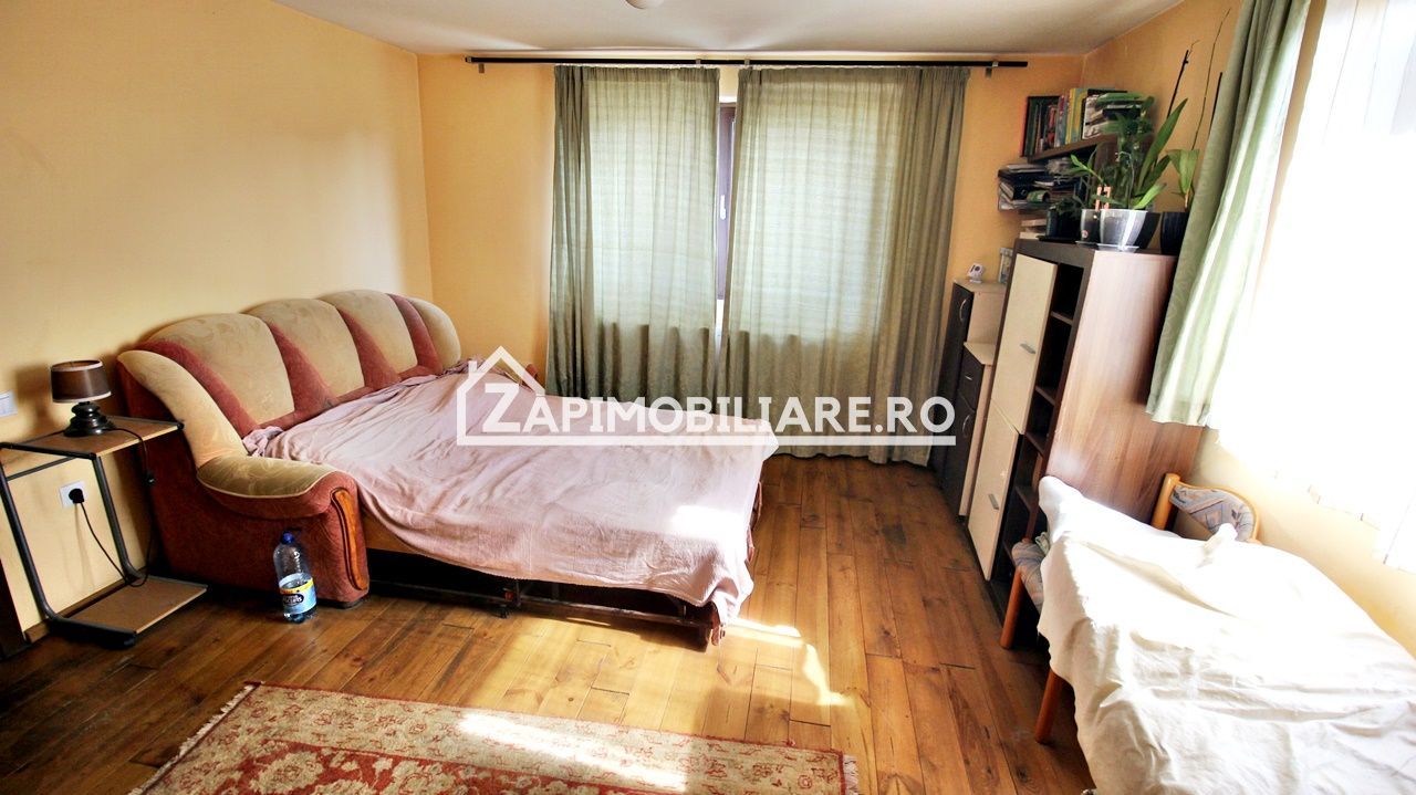 Casa 5 camere,250 mp,660 mp teren, cartier 7 Noiembrie,zona Sudului, - Poză 13