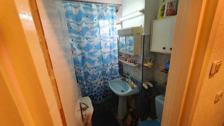 Apartament 3 camere, 75 mp, garaj, boxa subsol - Poză 5