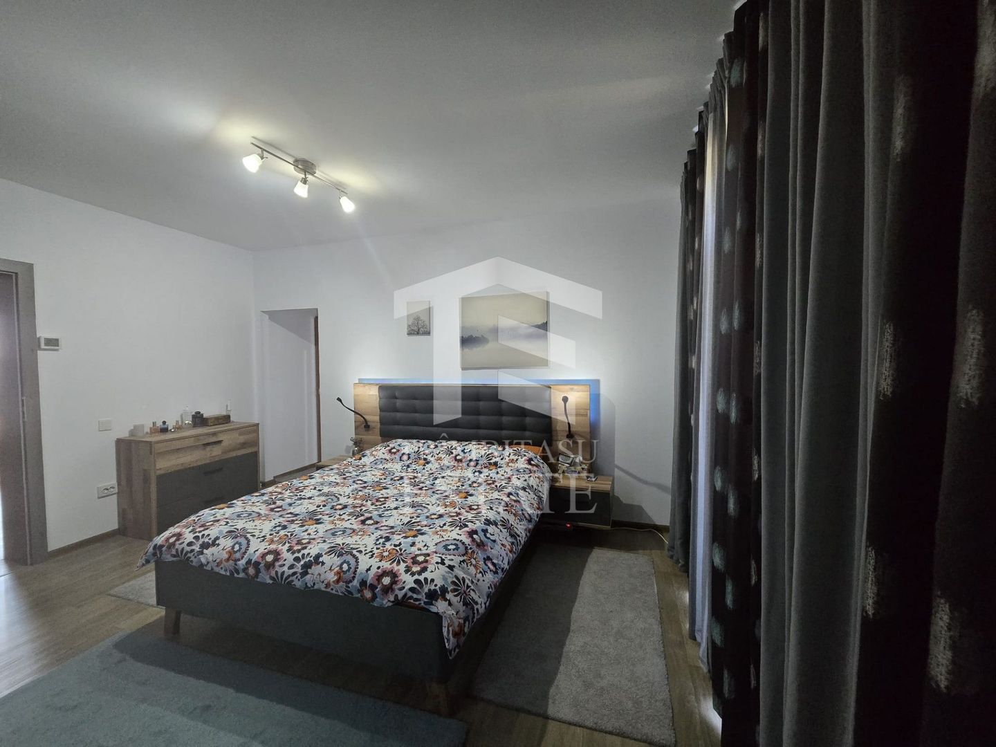 Mangalia - Vila tip duplex moderna. - Poză 10