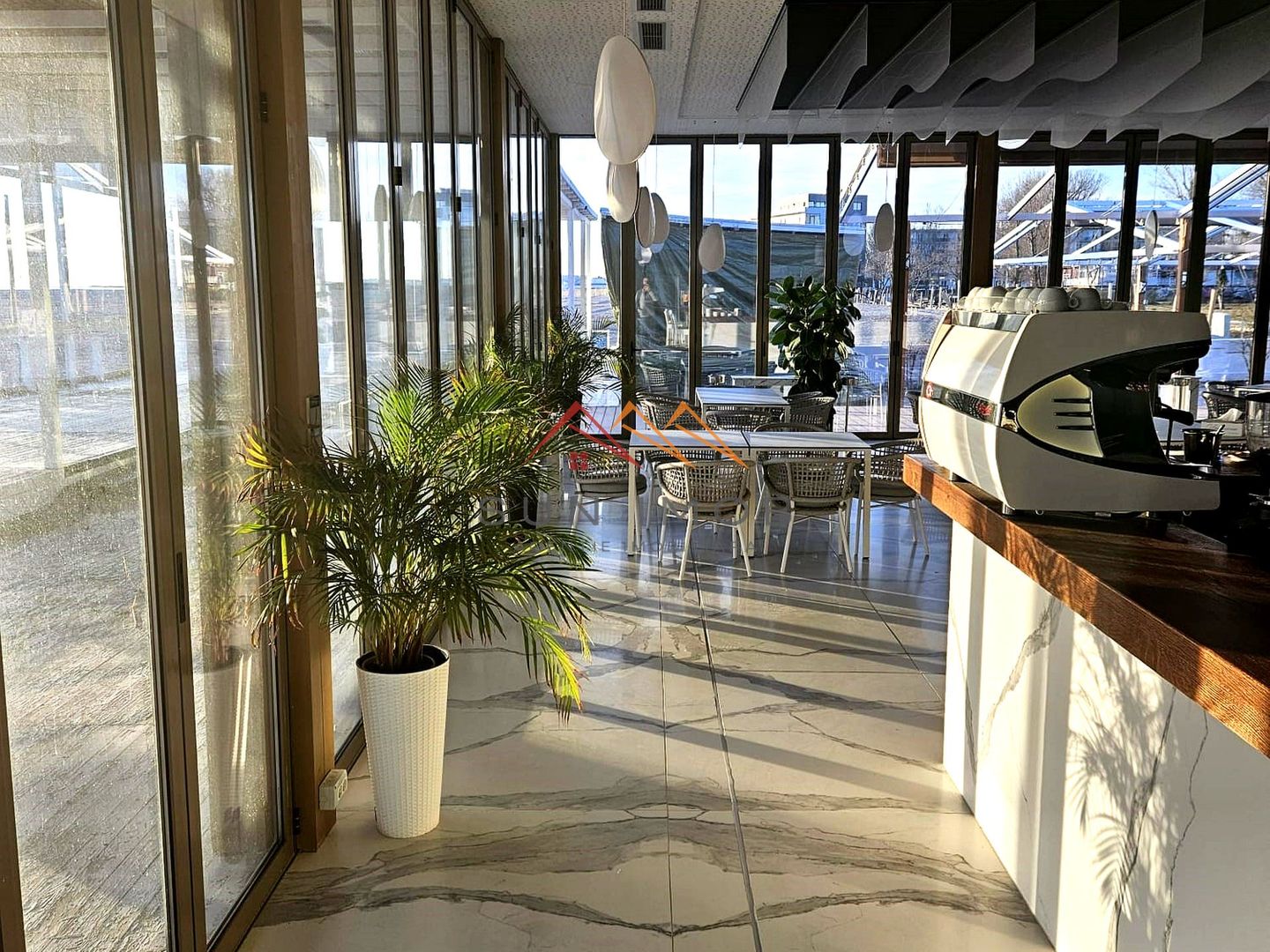 Complex Premium Mamaia – 875 mp, Prima Linie Marea Neagră - Poză 7