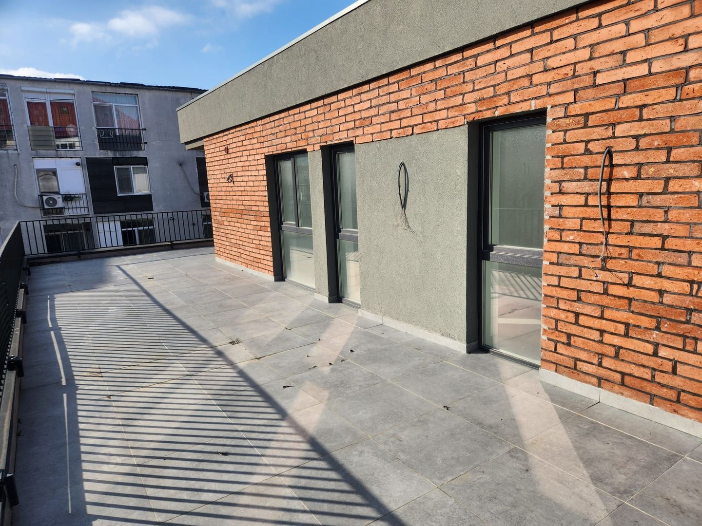 Apartament 2 camere 57 mp • Ultimul etaj • Terasă 76 mp • Zona Someșului - Poză 3
