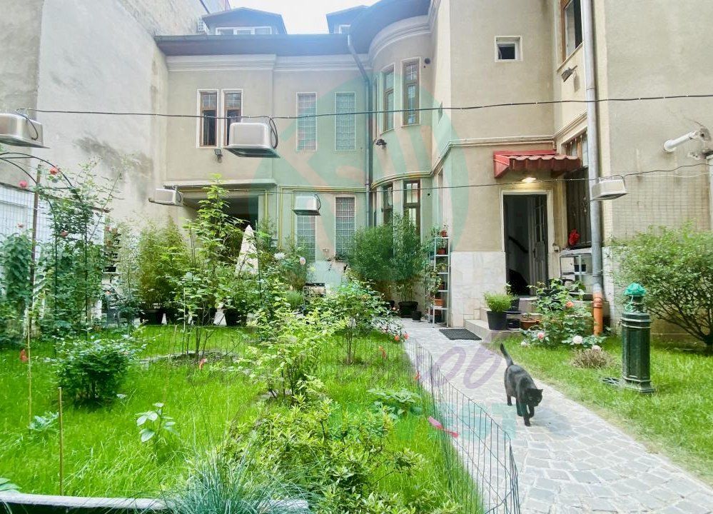 Casa cocheta cu gradina - Poză 12