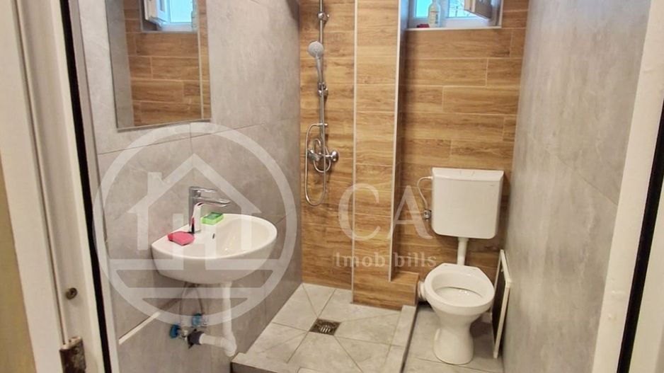 Apartament de vânzare cu 2 camere în zona Rogerius, Oradea - Poză 5