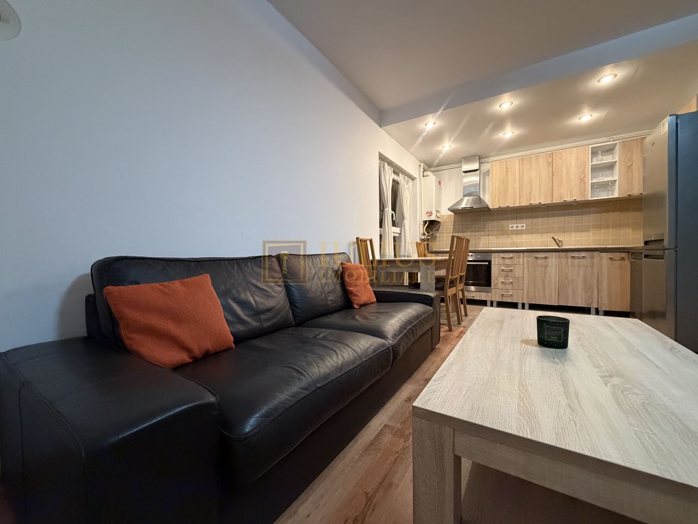 Soarelui/Uranus Plaza 2 camere, contract Anaf inclus, balcon generos. - Poză 3