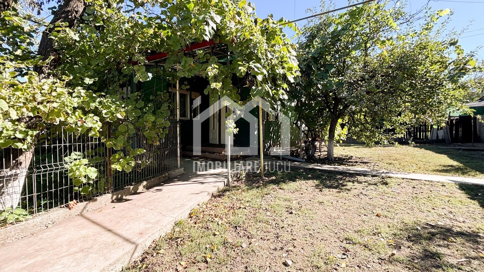 Casa individuala 2 camere + anexe, 70mp , teren 1000mp , Jucu de Sus - Poză 1