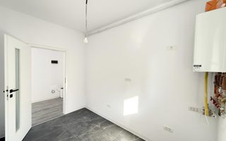 Disponibil imediat. Etaj 1. Bucatarie inchisa. Loc de parcare. Drum asfaltat. - Poză 4