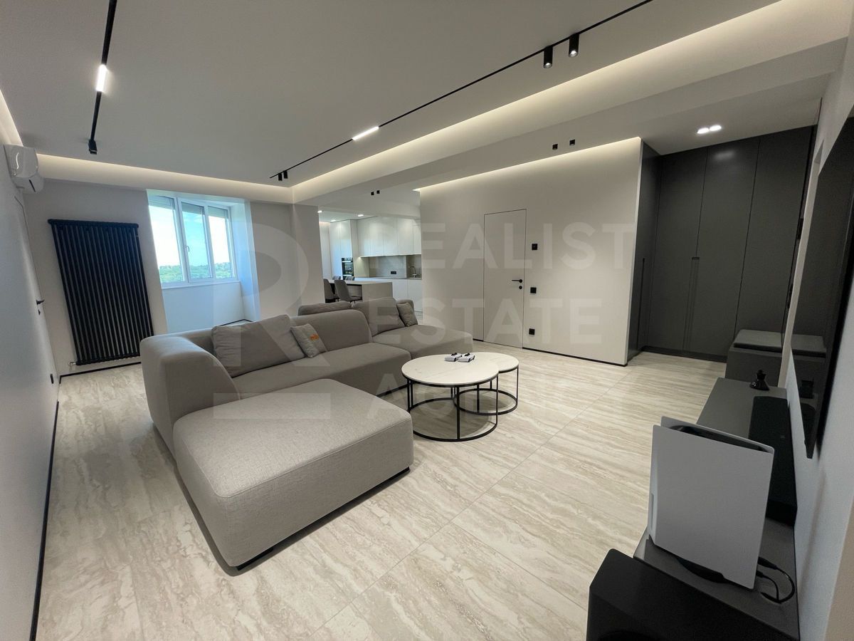 Chirie, apartament, 4 camere, strada Melestiu, Centru - Poză 3