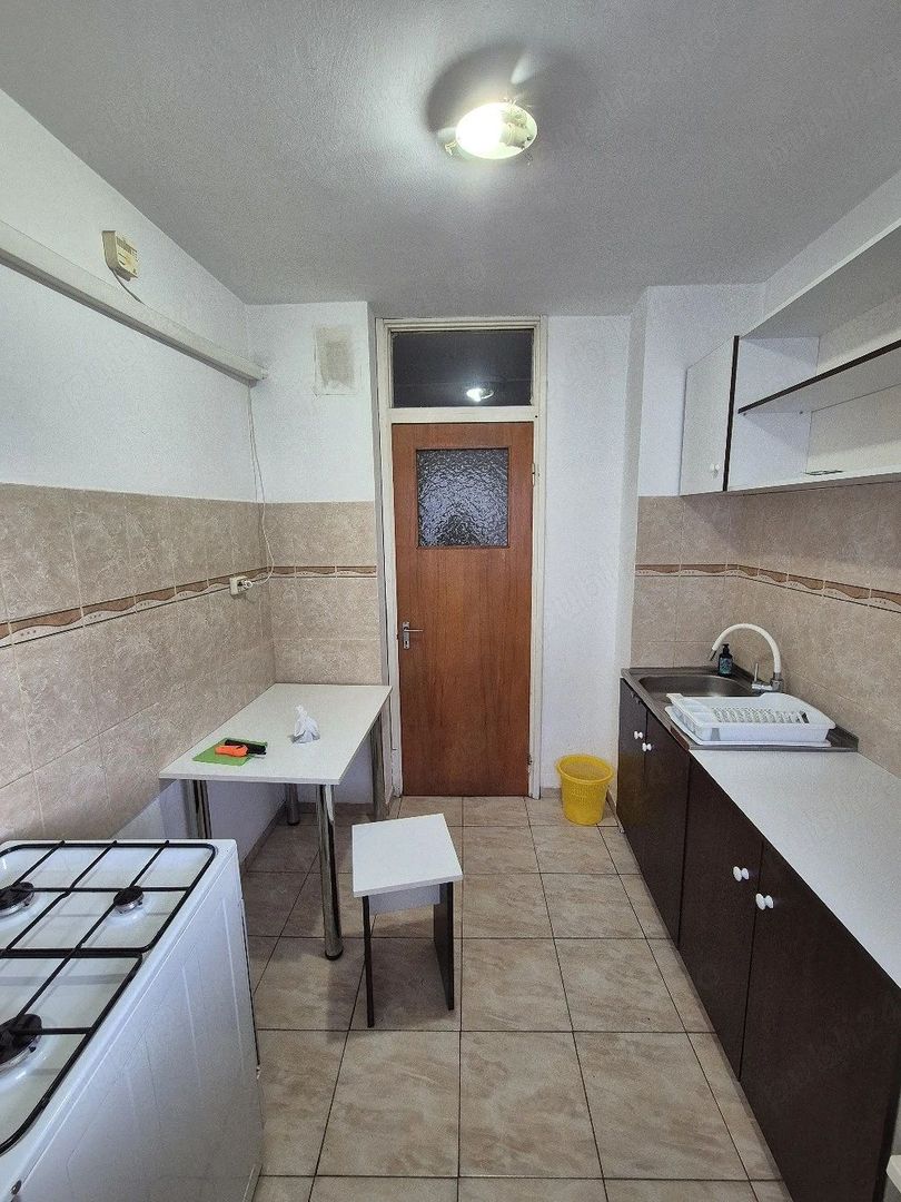 Închiriere Apartament cu 2 camere Titan, bucătărie închisă, 15 min metrou - Poză 3