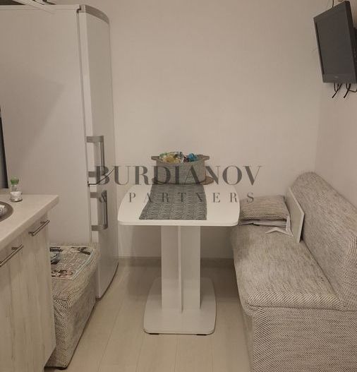 Apartament cu 3 camere de închiriat - Tinererului - Poză 1