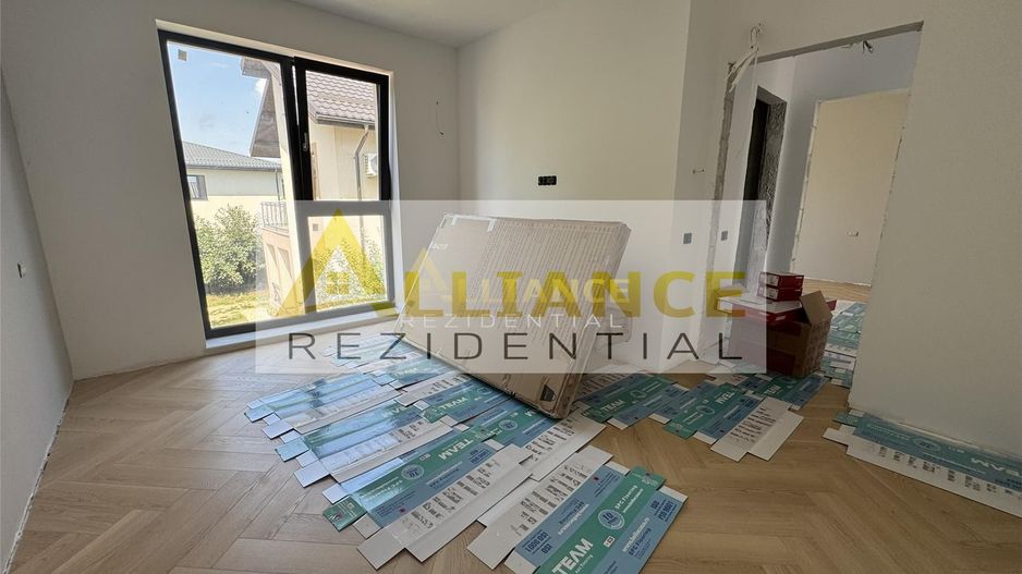Vila tip DUPLEX  5 camere- 4 bai curte 250 MP - Poză 8