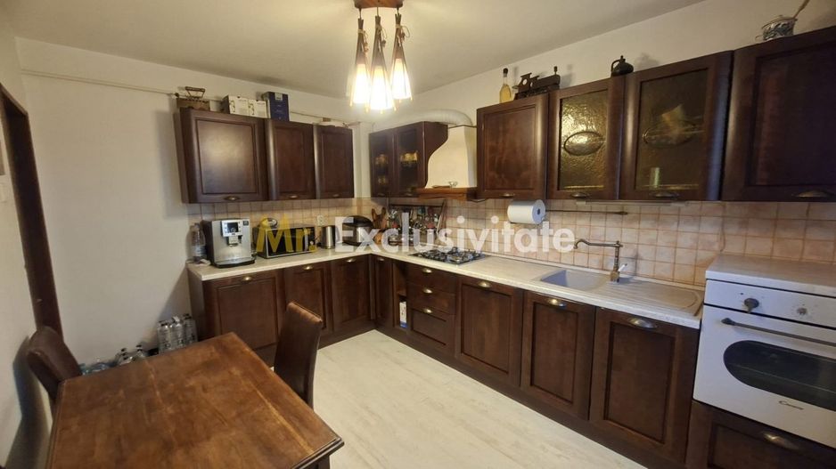 Casa Centrala de vanzare - Strada Rahovei Pitesti - Poză 6