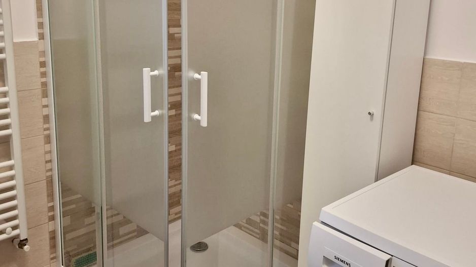 Apartament cu 3 camere,  spațios si primitor, in Soarelui- Sud Plaza - Poză 6
