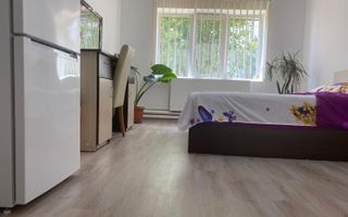 Oportunitate rară de investiție! Bloc cu 100 de garsoniere –Târgoviște - Poză 4