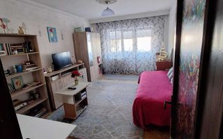 Apartament 3 camere decomandat – Centru Civic, lângă Palas Mall - Poză 3