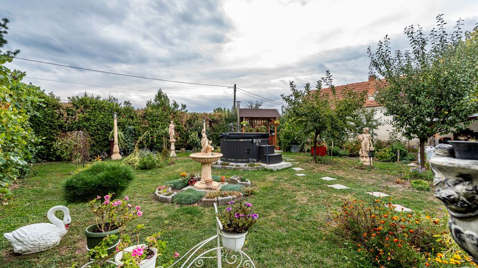 🏡 Mai mult decât o casă: libertatea de a trăi aproape de natură - Poză 7