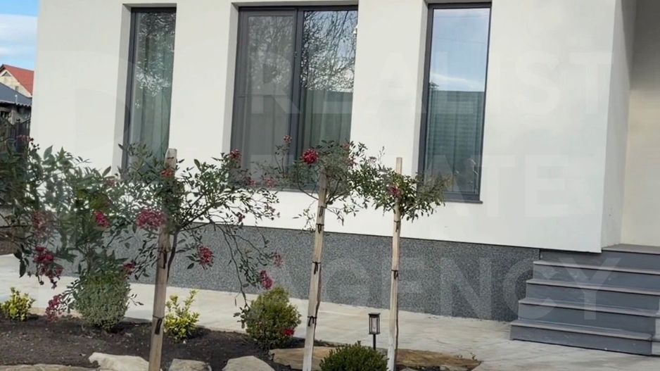 Vânzare,casă, 3 camere, Strada Hodolina noua,Peresecina. - Poză 2