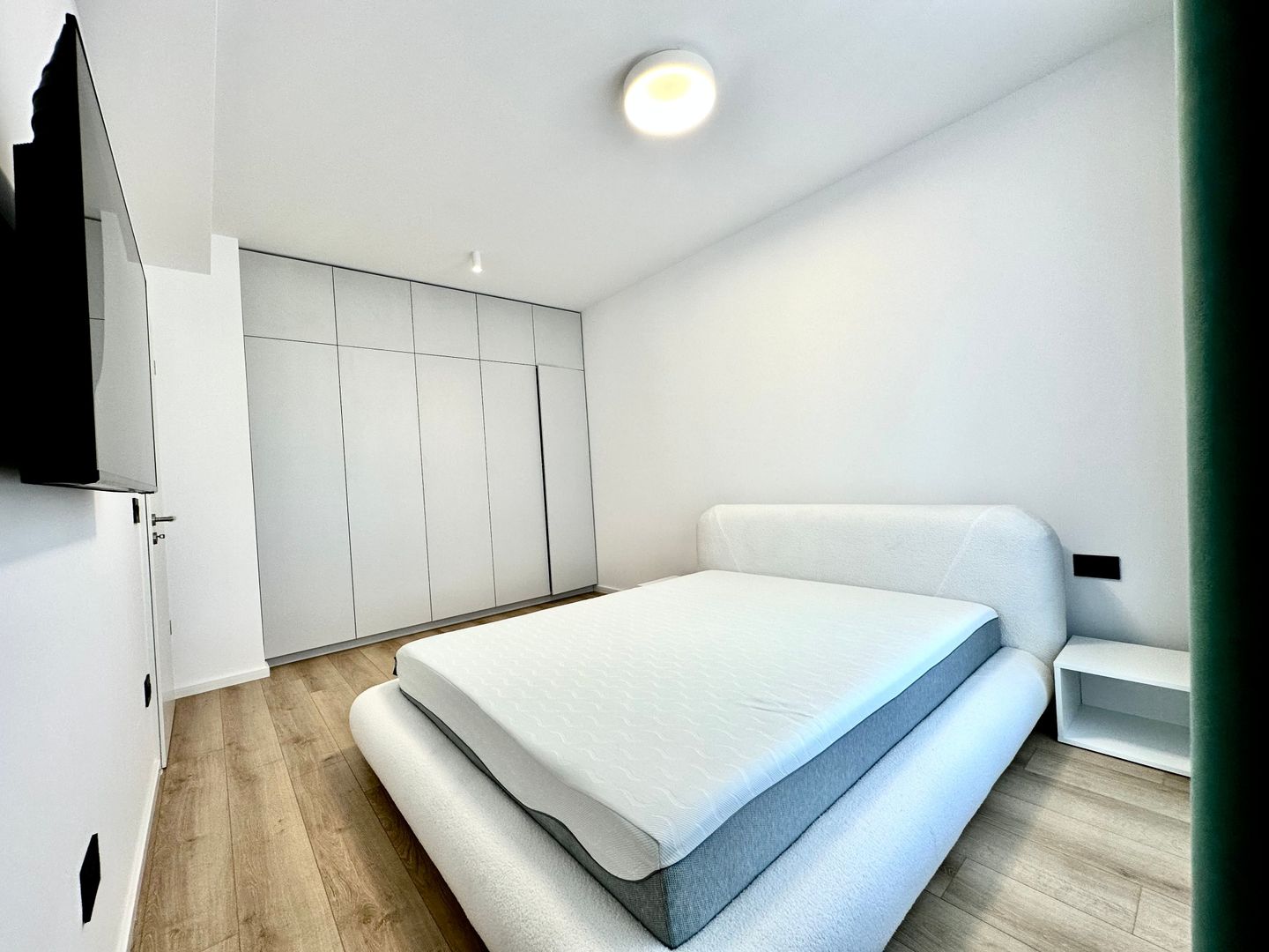 Apartament cu 2 camere de închiriat Kasper– Coresi - Prima închiriere - Poză 12