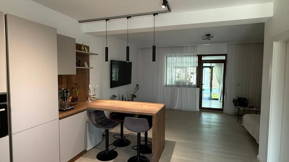 Piscină | Mobilată complet | Panouri solare | 3 băi și terasă închisă - Poză 5