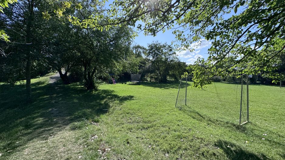 Hotel 20 camere Delta Dunarii 50 m deschidere teren 6000 mp acces auto - Poză 33