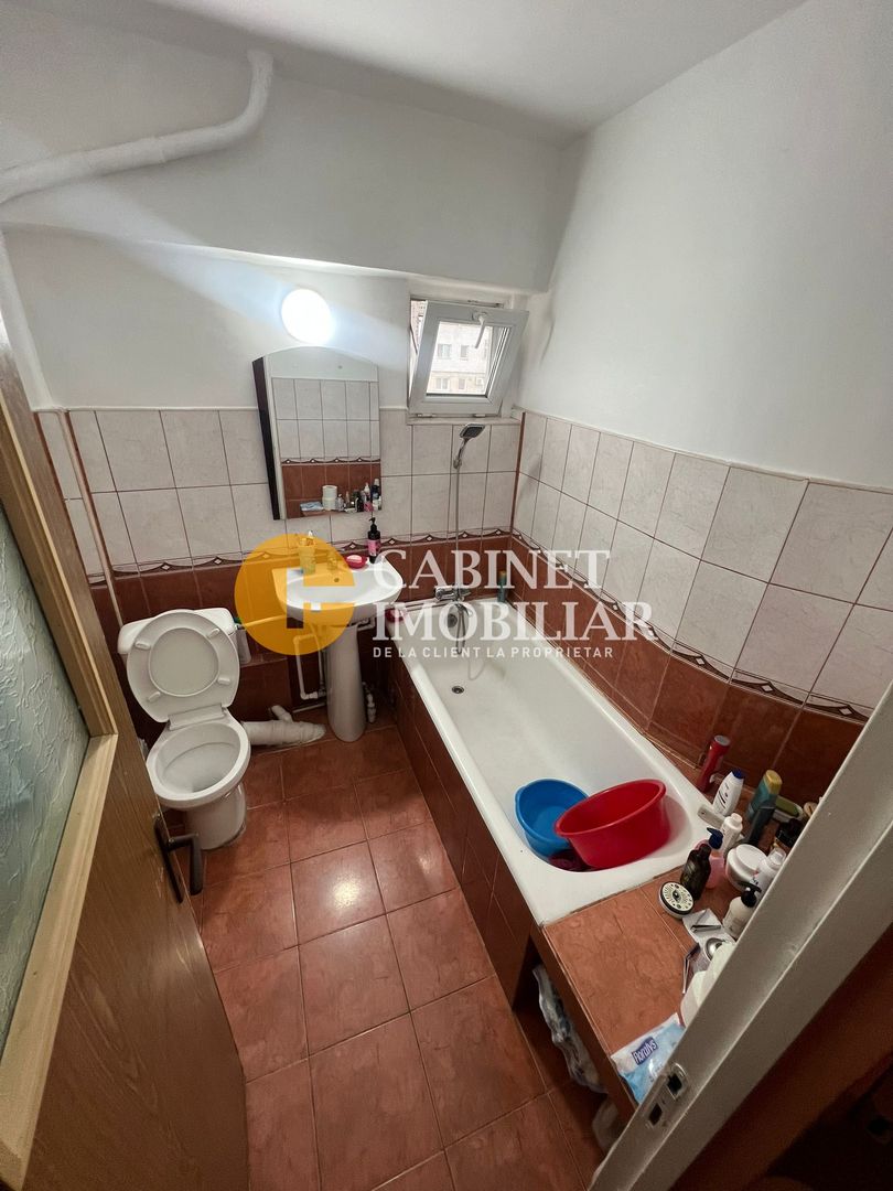 Zona DACIA - Apartament 4 Camere Decomandat- 2 Bai - 90 MP - Poză 6