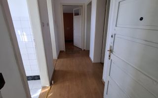 Ap 2 camere, transformat in 3, et 1, cu gradina, Sagului - Poză 3