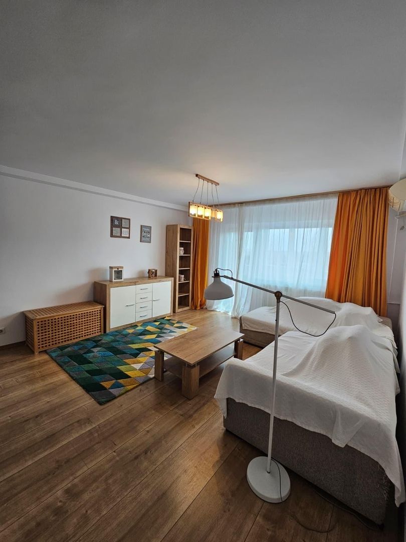 proximitate metrou , renovat + mobilat - Poză 3