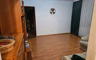 BRASADAS vinde ap 3 cam etaj 4/4. - Poză 1