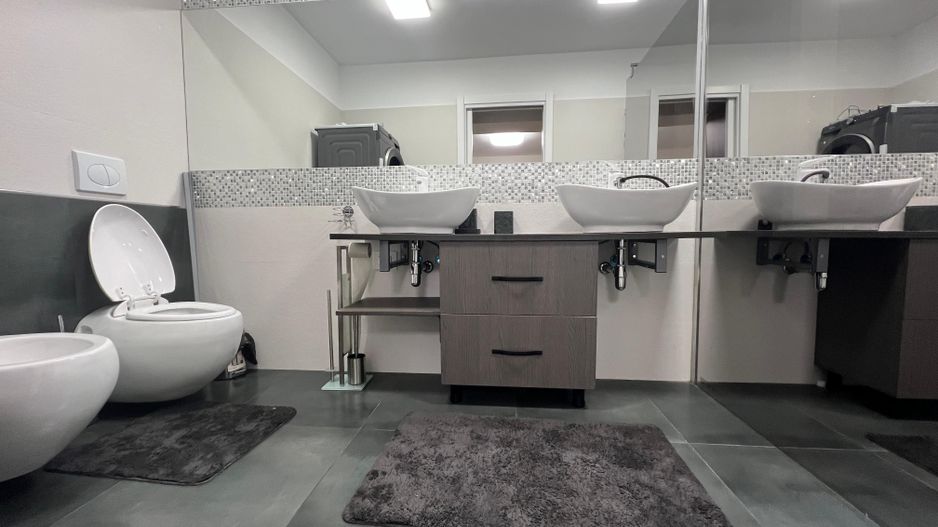 2 camere cu 2 bai | mobilat si utilat | parcare subterana | BANEASA - Poză 12