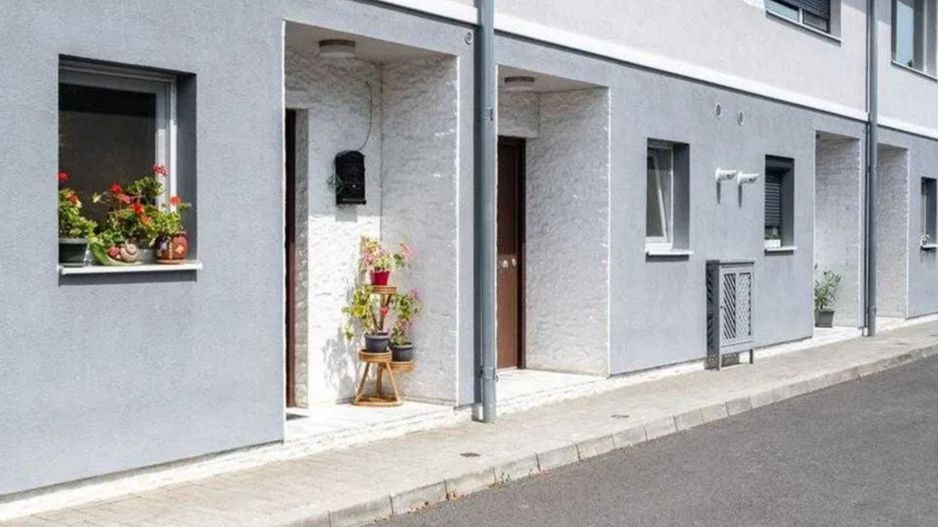 Inchiriere o casă tip duplex spațioasă și bine compartimentată - Poză 7