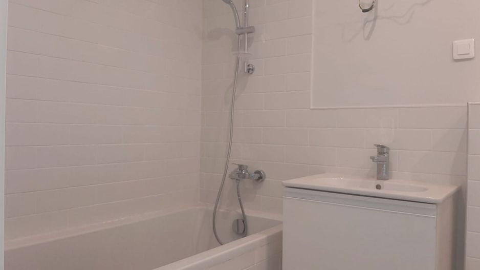 APARTAMENT PREMIUM CU 5 CAMERE ȘI GRĂDINĂ PRIVATĂ DE 160 MP - Poză 18